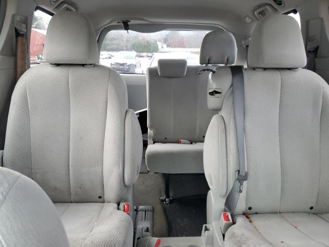 Photo 10 from auction – 2012 TOYOTA SIENNA LE with VIN 5TDKK3DC1CS221097