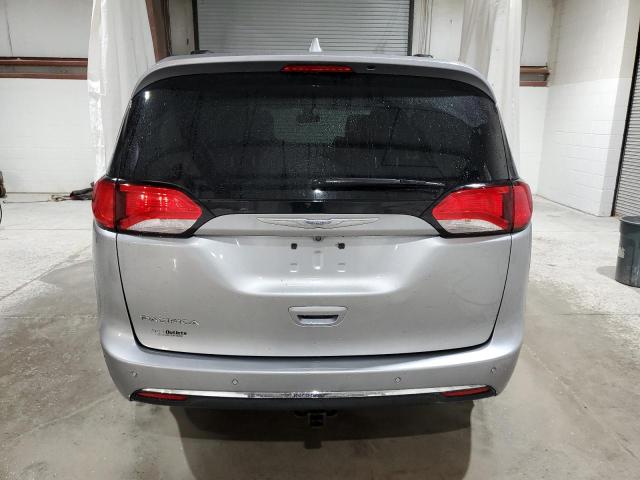 Photo 6 from auction – 2017 CHRYSLER PACIFICA T with VIN 2C4RC1BG5HR762465