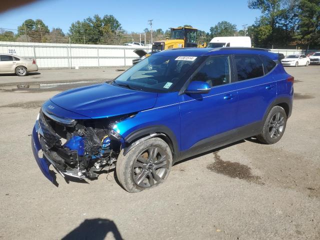 KIA SELTOS S 2023 with VIN KNDEU2AA8P7393843 - Photo from auction