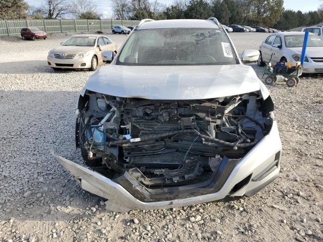Photo 5 from auction – 2019 NISSAN ROGUE S with VIN 5N1AT2MT9KC752840