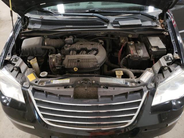 Photo 12 from auction – 2010 CHRYSLER TOWN & COU with VIN 2A4RR6DX2AR148076
