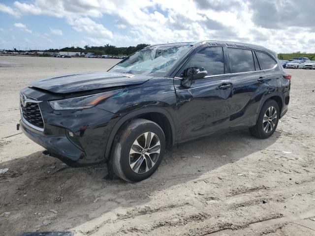 TOYOTA HIGHLANDER 2021 with VIN 5TDGZRAH6MS060462 - Photo from auction