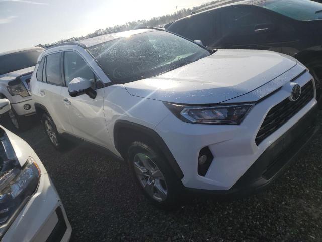 Photo 4 from auction – 2019 TOYOTA RAV4 XLE with VIN 2T3W1RFV7KC032863