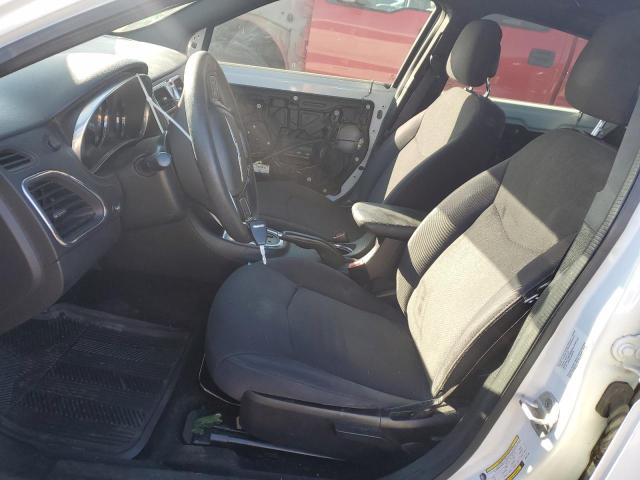 Zdjęcie 7 z aukcji – 2013 CHRYSLER 200 LX z VIN 1C3CCBABXDN647180