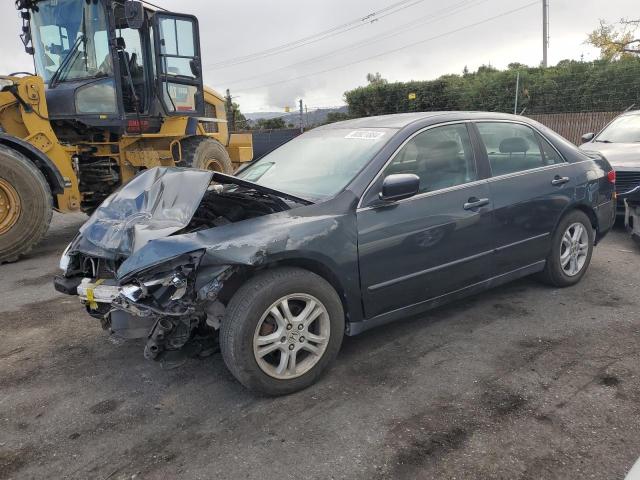 HONDA ACCORD LX 2003 with VIN JHMCM56383C041381 - Photo from auction