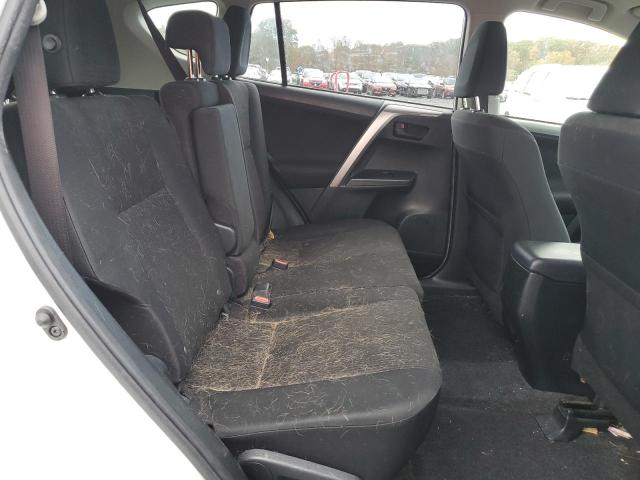 Photo 11 from auction – 2017 TOYOTA RAV4 LE with VIN JTMZFREV0HJ705756