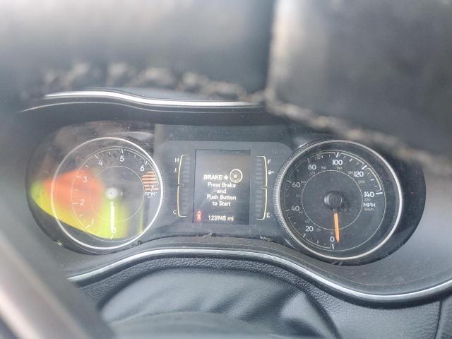 Photo 9 from auction – 2019 JEEP CHEROKEE L with VIN 1C4PJLLB8KD419767