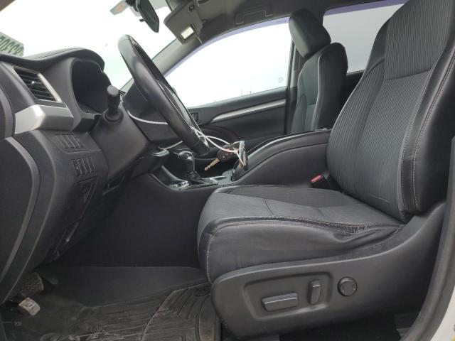 Photo 7 from auction – 2015 TOYOTA HIGHLANDER with VIN 5TDBKRFH6FS150558