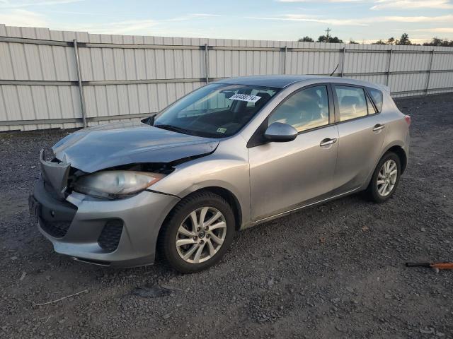 MAZDA 3 I 2013 with VIN JM1BL1LP7D1755581 - Photo from auction