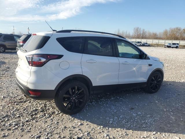 Photo 3 from auction – 2017 FORD ESCAPE SE with VIN 1FMCU0GDXHUC22653