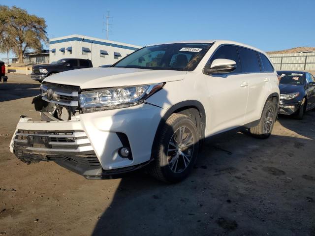 TOYOTA HIGHLANDER 2019 with VIN 5TDBZRFH3KS919684 - Photo from auction