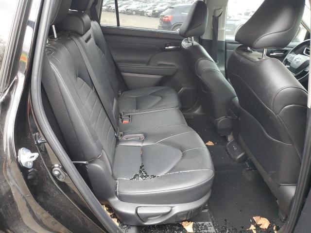 Photo 11 from auction – 2022 TOYOTA HIGHLANDER with VIN 5TDGZRBH8NS592148