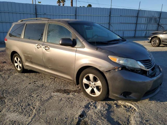 Photo 4 from auction – 2014 TOYOTA SIENNA LE with VIN 5TDKK3DC2ES520083