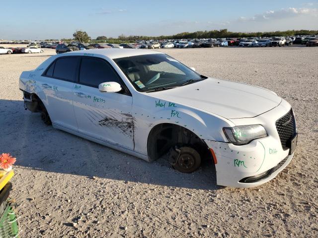 Photo 4 from auction – 2021 CHRYSLER 300 S with VIN 2C3CCABG0MH520239