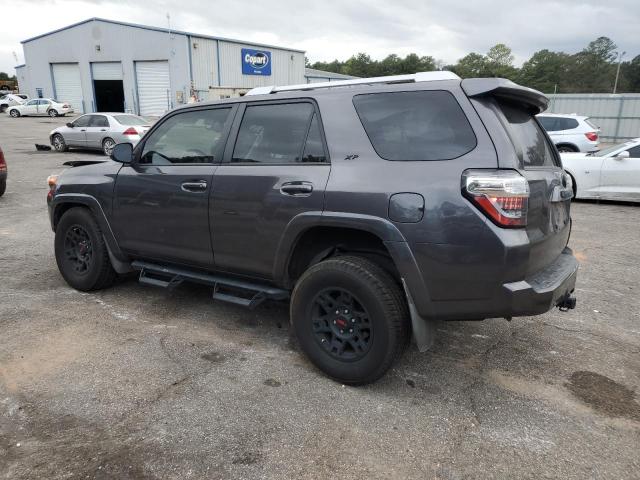 Photo 2 from auction – 2018 TOYOTA 4RUNNER SR with VIN JTEZU5JR4J5170268