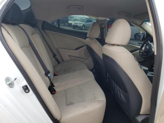 Photo 10 from auction – 2015 KIA OPTIMA LX with VIN KNAGM4A75F5592705