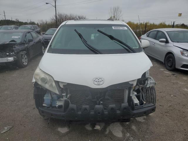 Photo 5 from auction – 2011 TOYOTA SIENNA XLE with VIN 5TDYK3DC6BS143750