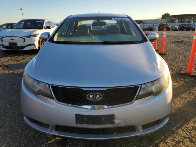 Photo 5 from auction – 2010 KIA FORTE EX with VIN KNAFU4A27A5820339