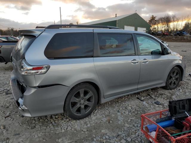 Photo 3 from auction – 2017 TOYOTA SIENNA SE with VIN 5TDXZ3DC8HS898186