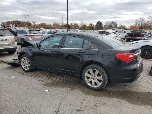 Photo 2 from auction – 2013 CHRYSLER 200 TOURIN with VIN 1C3CCBBB5DN546885
