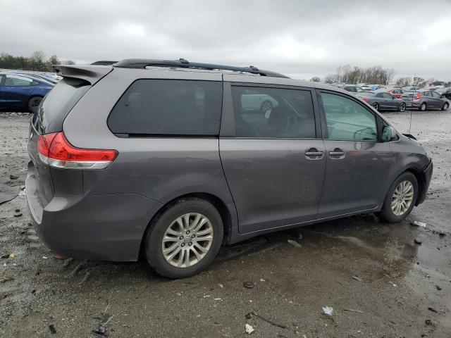 Photo 3 from auction – 2012 TOYOTA SIENNA XLE with VIN 5TDYK3DCXCS275783