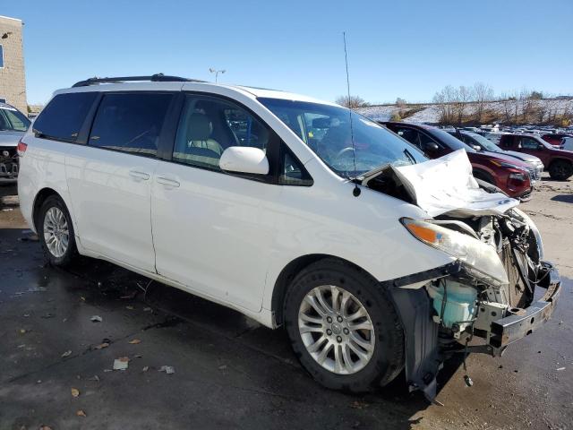 Photo 4 from auction – 2013 TOYOTA SIENNA XLE with VIN 5TDYK3DC3DS309211