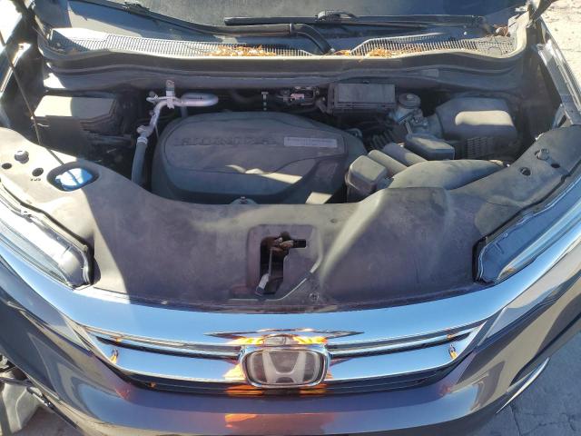 Photo 12 from auction – 2019 HONDA PILOT TOUR with VIN 5FNYF6H69KB094526