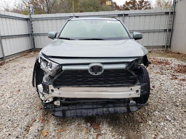 Photo 5 from auction – 2021 TOYOTA RAV4 XLE with VIN JTMP1RFV5MD076301
