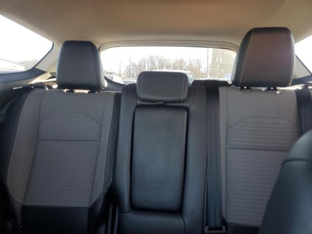 Photo 10 from auction – 2017 FORD ESCAPE SE with VIN 1FMCU0GDXHUC22653