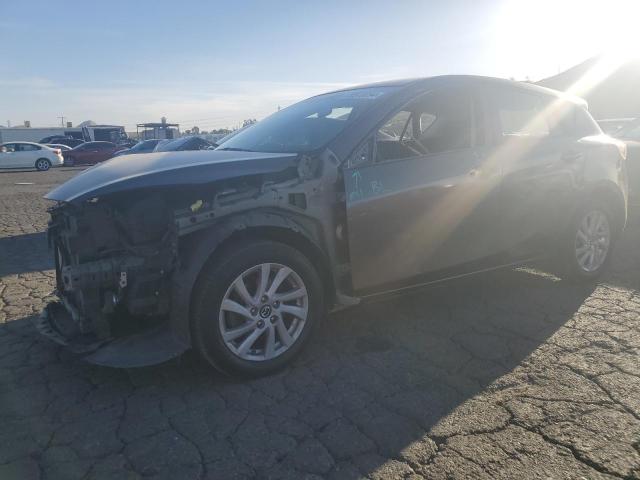 MAZDA 3 I 2013 with VIN JM1BL1LP0D1736984 - Photo from auction