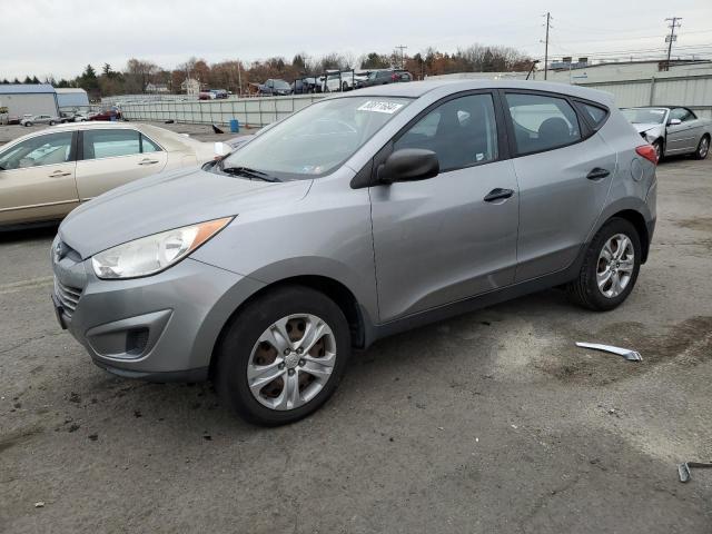 HYUNDAI TUCSON GL 2011 with VIN KM8JT3AB4BU229494 - Photo from auction