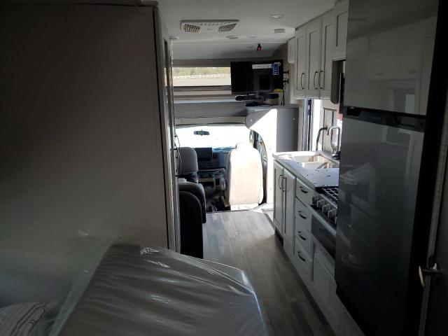 Photo 10 from auction – 2025 FORD ECONOLINE with VIN 1FDXE4FN6SDD01129