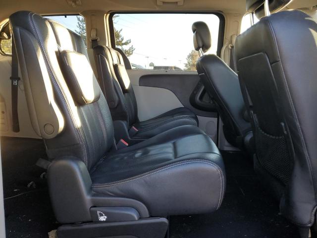 Photo 11 from auction – 2014 CHRYSLER TOWN & COU with VIN 2C4RC1CG3ER134057