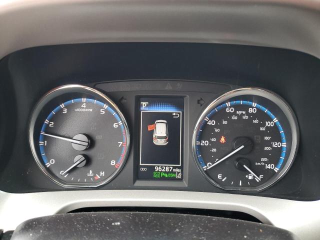 Photo 9 from auction – 2018 TOYOTA RAV4 LIMIT with VIN 2T3YFREV0JW471007