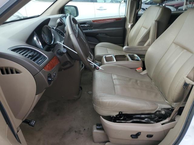 Photo 7 from auction – 2016 CHRYSLER TOWN & COU with VIN 2C4RC1BG5GR230194