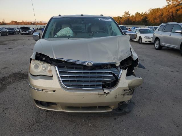 Photo 5 from auction – 2010 CHRYSLER TOWN & COU with VIN 2A4RR7DX6AR321829