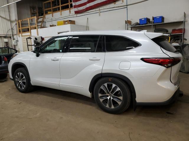 Photo 2 from auction – 2022 TOYOTA HIGHLANDER with VIN 5TDHZRBH5NS251276