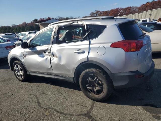 Photo 2 from auction – 2015 TOYOTA RAV4 LE with VIN 2T3BFREV1FW256863