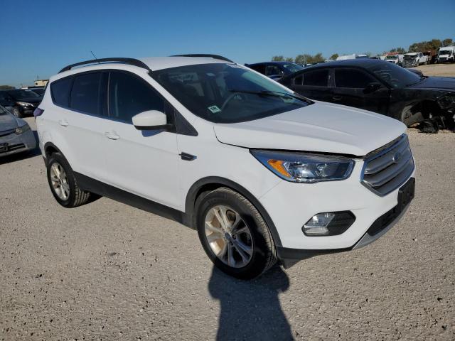 Photo 4 from auction – 2018 FORD ESCAPE SE with VIN 1FMCU0GD3JUC88208