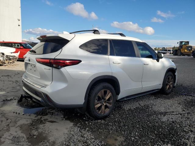 Photo 3 from auction – 2023 TOYOTA HIGHLANDER with VIN 5TDABRCH1PS567636