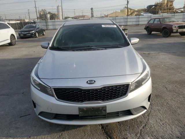 Photo 5 from auction – 2017 KIA FORTE LX with VIN 3KPFK4A73HE105044