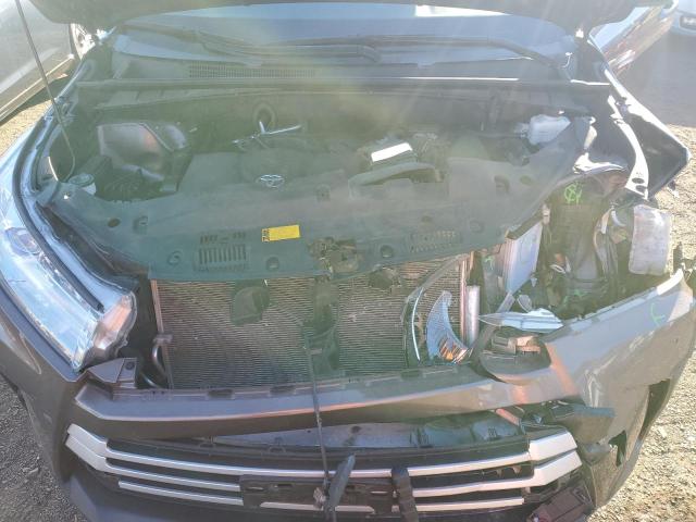 Photo 12 from auction – 2019 TOYOTA HIGHLANDER with VIN 5TDJZRFH9KS937456