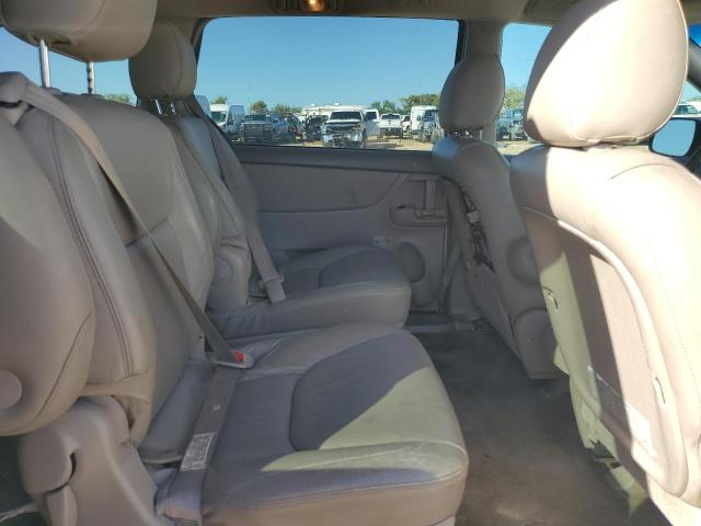 Photo 11 from auction – 2010 TOYOTA SIENNA CE with VIN 5TDKK4CC2AS325778