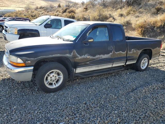 DODGE DAKOTA 2000 with VIN 1B7GL22X5YS677654 - Photo from auction