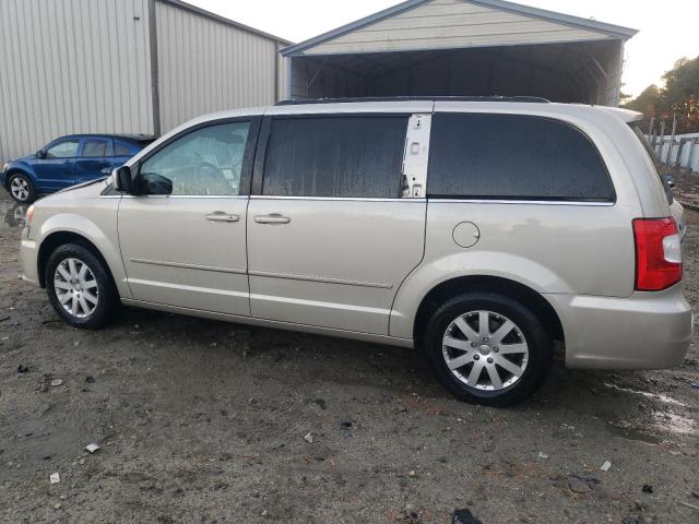 Photo 2 from auction – 2016 CHRYSLER TOWN & COU with VIN 2C4RC1AGXGR193709