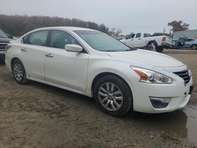 Photo 4 from auction – 2013 NISSAN ALTIMA 2.5 with VIN 1N4AL3AP0DC208124