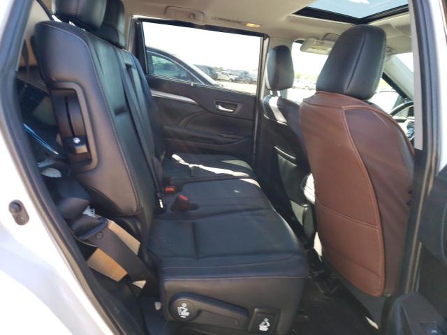 Photo 11 from auction – 2019 TOYOTA HIGHLANDER with VIN 5TDKZRFH3KS560451