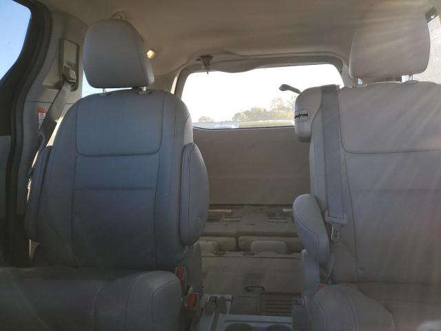 Photo 10 from auction – 2017 TOYOTA SIENNA XLE with VIN 5TDYZ3DC2HS858416