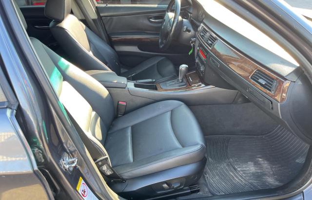 Photo 5 from auction – 2006 BMW 325 I with VIN WBAVB13586KX32786