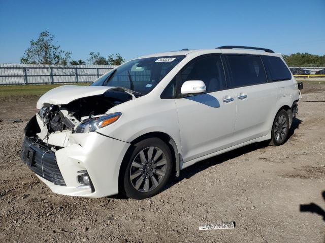 TOYOTA SIENNA XLE 2018 with VIN 5TDYZ3DC2JS959994 - Photo from auction